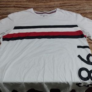 Tommy Hilfiger T Shirt